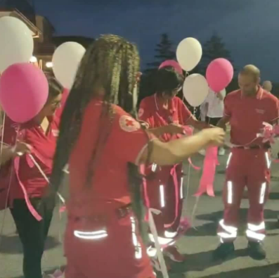 Immagine che contiene persona

Descrizione generata automaticamente