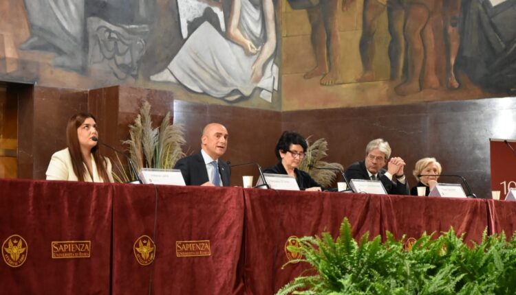 Sapienza Scienze politiche 100